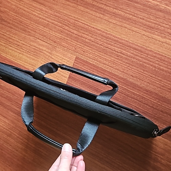 Brenthaven Elliot Lap Top Sleeve Case Fully Padded Protection up to 4' Drop NWOT - Picture 6 of 15